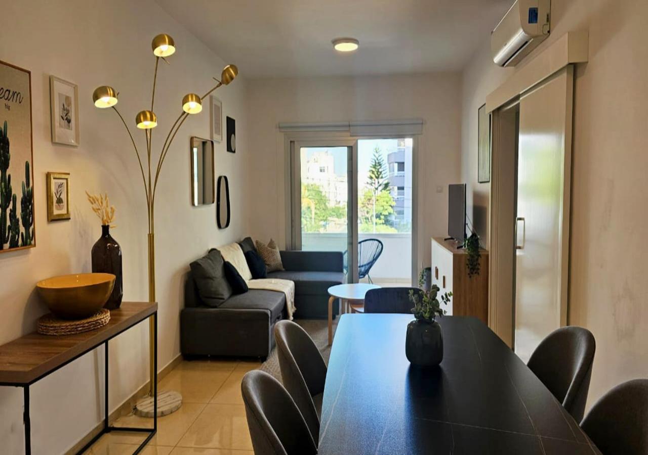 Phaedrus Living: City Centre Luxury Flat Esperidon 201 Nicosia Eksteriør billede